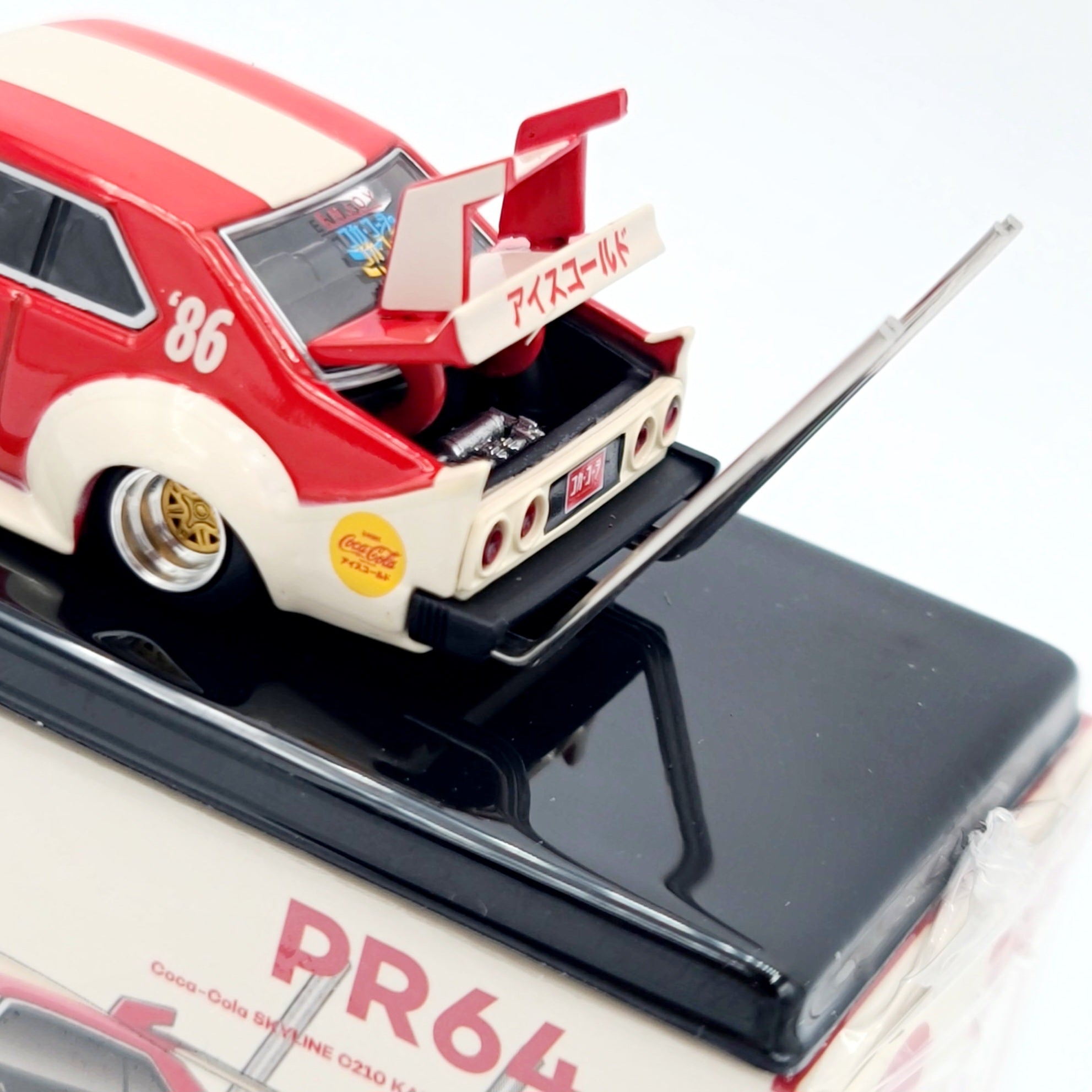 Pop Race Nissan Skyline C210 Kaido Racer Bososuko Style - 1:64, Coca-Cola (2025 Limited Edition)